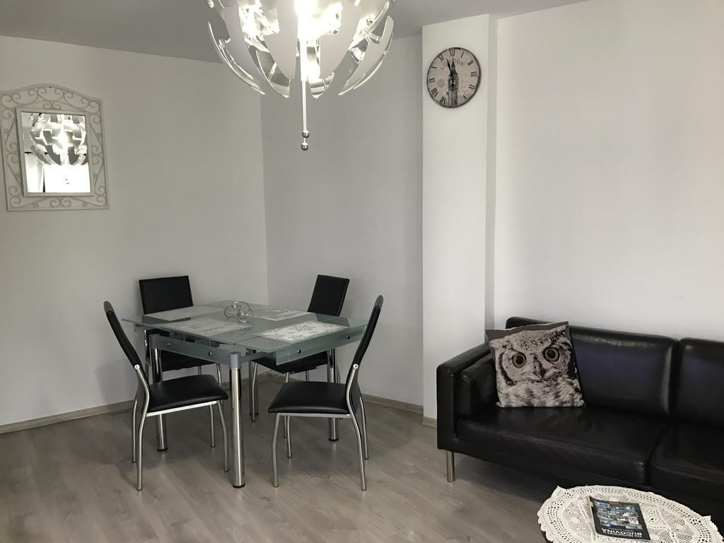 The Castle Apartment Gura Humorului Chambre photo
